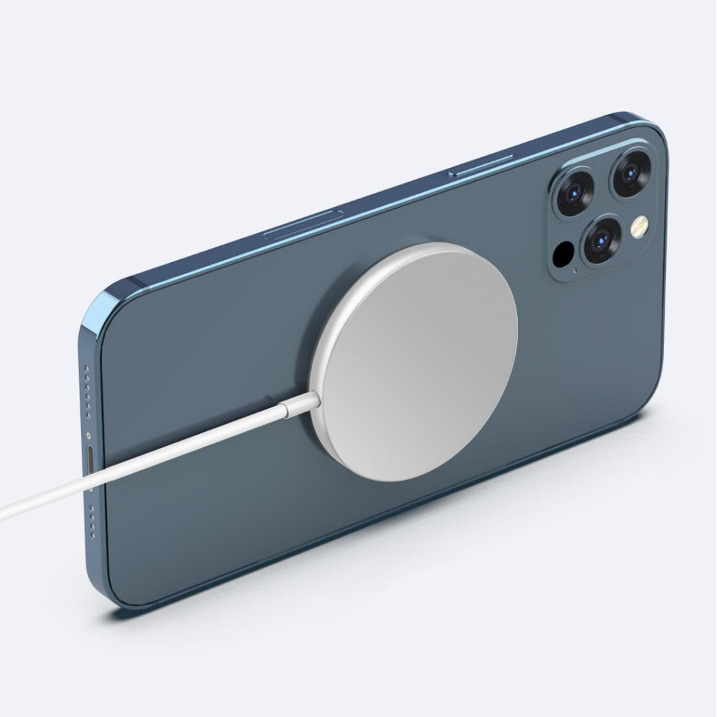 Magnetic wireless charger for mobile phones